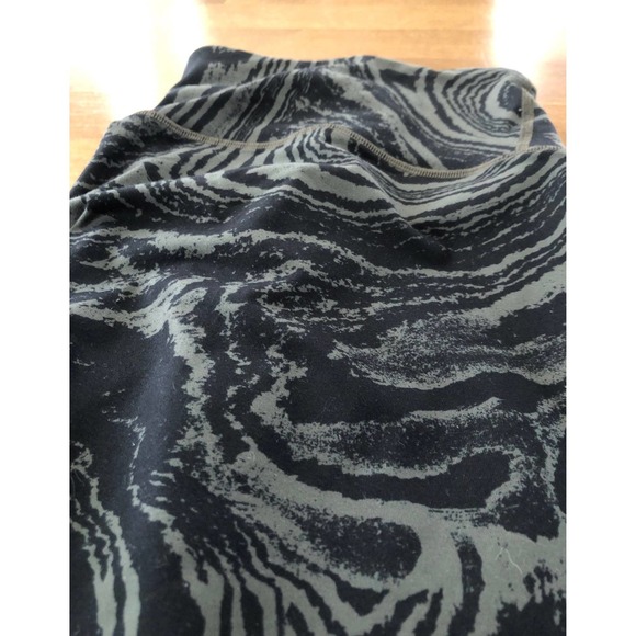 Old Navy High waist Elevate leggings bundle of 2 - Picture 5 of 10